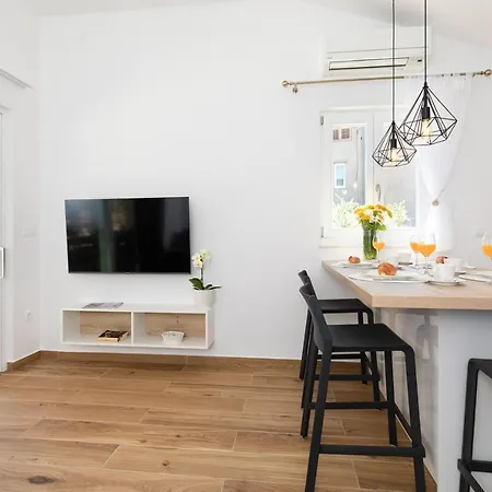 House Iva - Vrh, Krk *