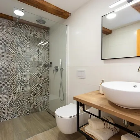 度假居 House Iva - Vrh, Krk