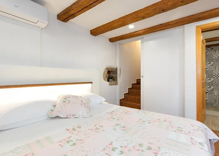 House Iva - Vrh, Krk